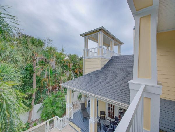 Clearwater Beach Vacation Rentals 4-Bedroom Monthly Rental with Pool & Spa