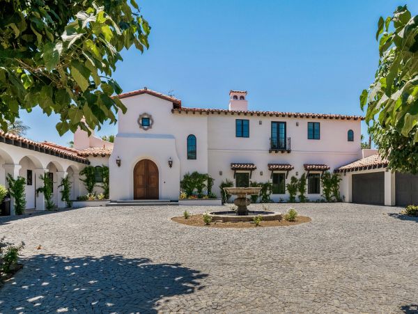 Luxury Coachella Valley Villa Rental | Mediterranean-Inspired Desert Estate