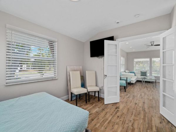 Clearwater Beach Vacation Rental Home with Pool & 4 Bedrooms Steps to the Beach