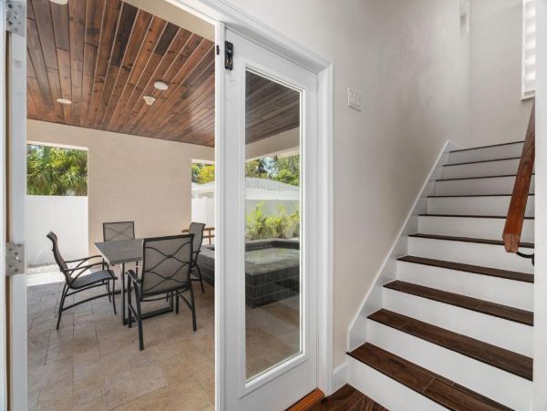 Clearwater Beach Vacation Rental Home with Pool & 4 Bedrooms Steps to the Beach
