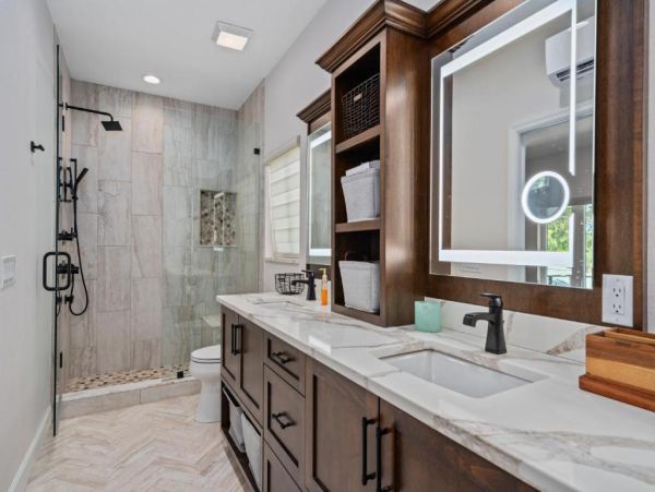 Clearwater Beach Vacation Rental Home with Pool & 4 Bedrooms Steps to the Beach