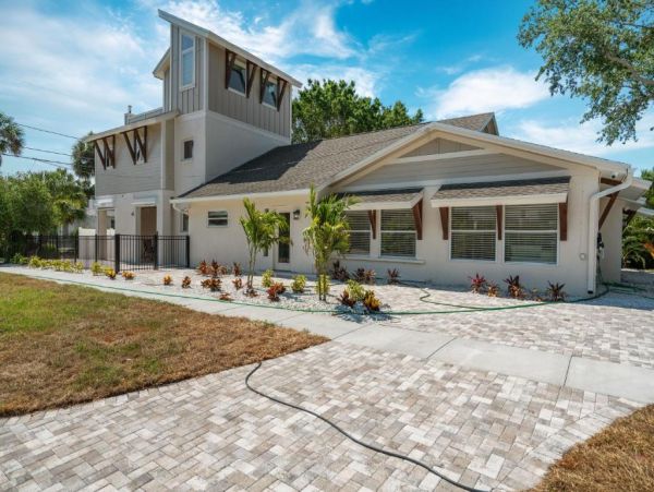 Clearwater Beach Vacation Rental Home with Pool & 4 Bedrooms Steps to the Beach