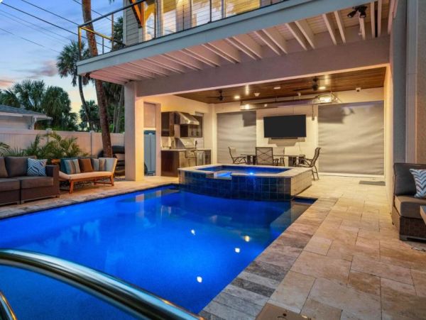 Clearwater Beach Vacation Rental Home with Pool & 4 Bedrooms Steps to the Beach