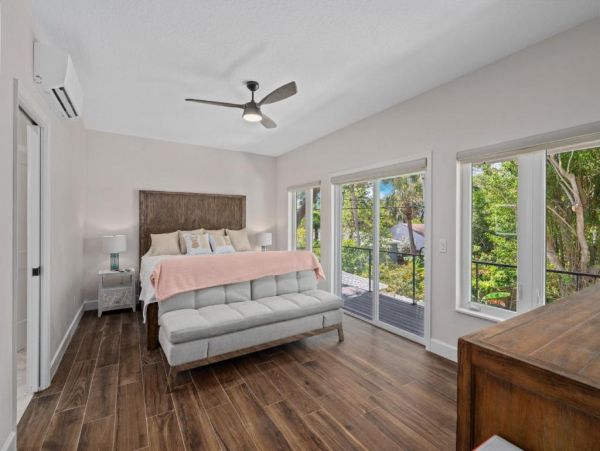 Clearwater Beach Vacation Rental Home with Pool & 4 Bedrooms Steps to the Beach