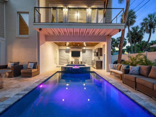 Clearwater Beach Vacation Rental Home with Pool & 4 Bedrooms Steps to the Beach