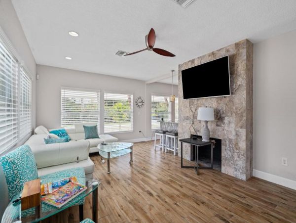 Clearwater Beach Vacation Rental Home with Pool & 4 Bedrooms Steps to the Beach