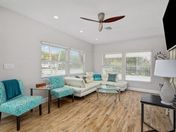 Clearwater Beach Vacation Rental Home with Pool & 4 Bedrooms Steps to the Beach