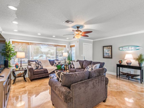 North Clearwater Beach Two Bedroom Vacation Rental - Pool Home Near Pier 60