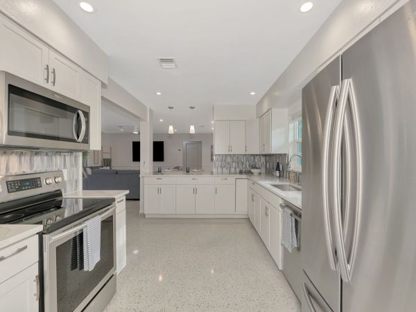 Siesta Key Vacation Rental with Private Hot Tub Dog-Friendly Florida Beach House