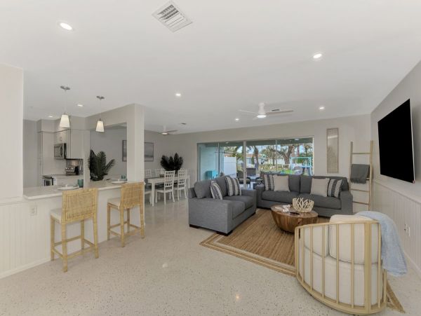 Siesta Key Vacation Rental with Private Hot Tub Dog-Friendly Florida Beach House