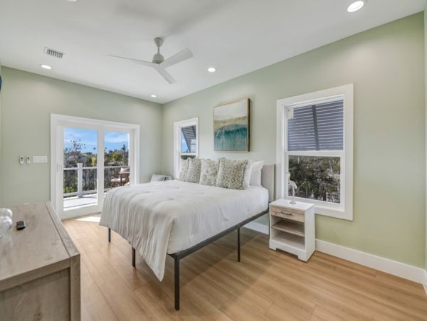 Sanibel Vacation Rental Home Pet-Friendly Beach House with Deck & Modern Amenities