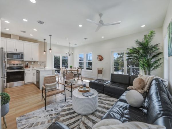 Sanibel Vacation Rental Home Pet-Friendly Beach House with Deck & Modern Amenities