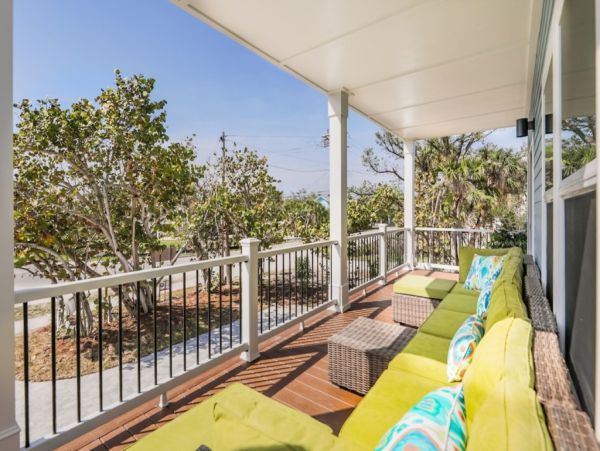 Sanibel Vacation Rental Home Pet-Friendly Beach House with Deck & Modern Amenities
