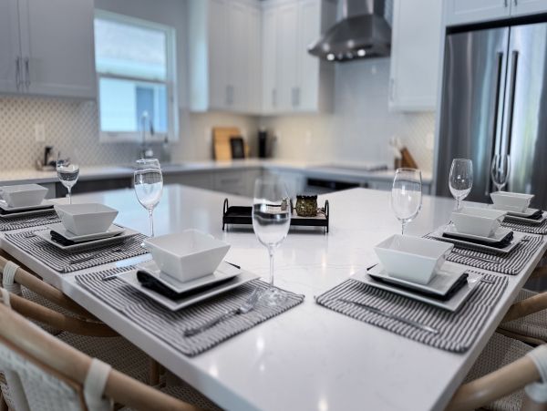 Luxury Home Rental n Naples - Beach House with Pool & Spa