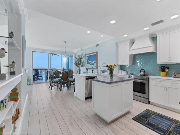Luxury Waterfront Penthouse Condo – Boca Grande Vacation Rental