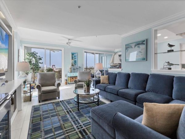 Luxury Waterfront Penthouse Condo – Boca Grande Vacation Rental