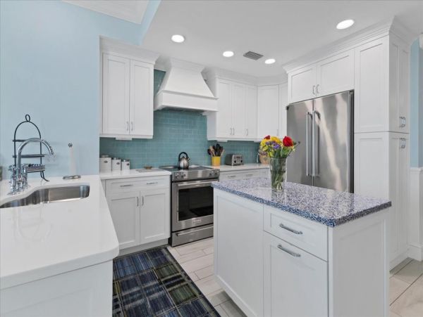 Luxury Waterfront Penthouse Condo – Boca Grande Vacation Rental