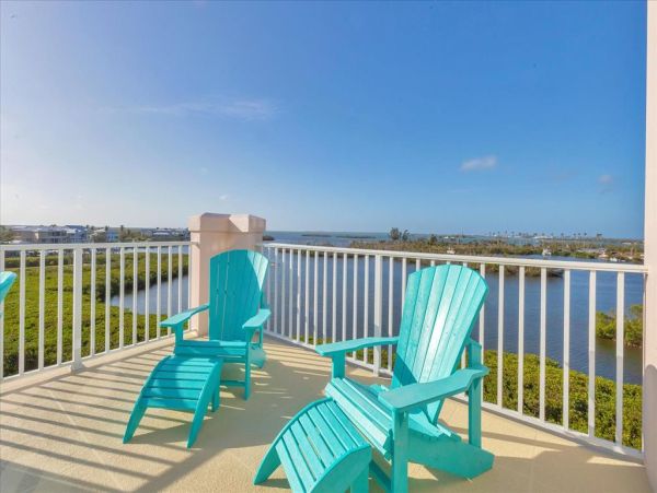 Luxury Waterfront Penthouse Condo – Boca Grande Vacation Rental