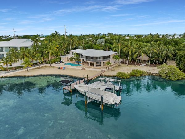 Islamorada Oceanfront Vacation Rental - Florida Keys Luxury Waterfront Home