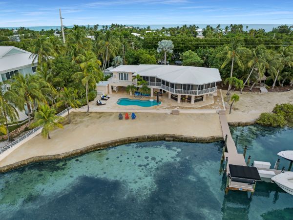 Islamorada Oceanfront Vacation Rental - Florida Keys Luxury Waterfront Home