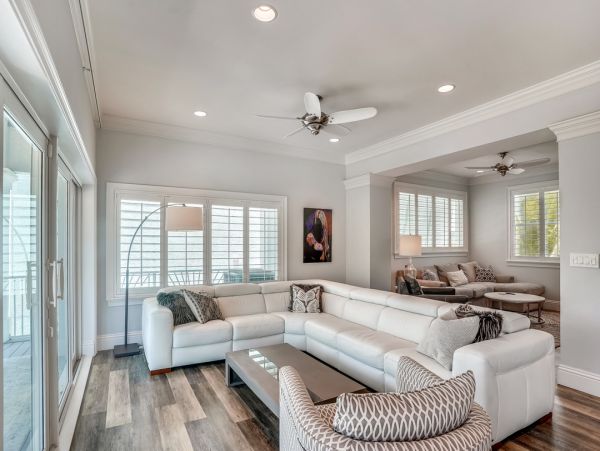 Luxury Beach House Four Bedroom in Treasure Island - Perfect Getaway