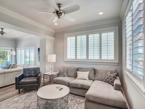 Luxury Beach House Four Bedroom in Treasure Island - Perfect Getaway