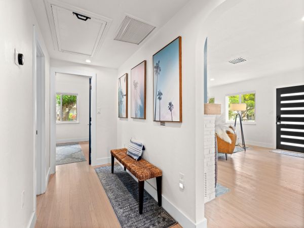 Sarasota Vacation Rental Coastal 3-Bedroom Sarasota Bay Home Near Beaches & Downtown
