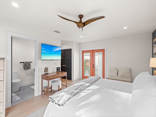 Sarasota Vacation Rental Coastal 3-Bedroom Sarasota Bay Home Near Beaches & Downtown