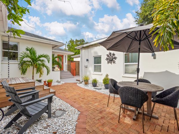 Sarasota Vacation Rental Coastal 3-Bedroom Sarasota Bay Home Near Beaches & Downtown