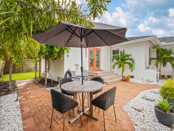 Sarasota Vacation Rental Coastal 3-Bedroom Sarasota Bay Home Near Beaches & Downtown