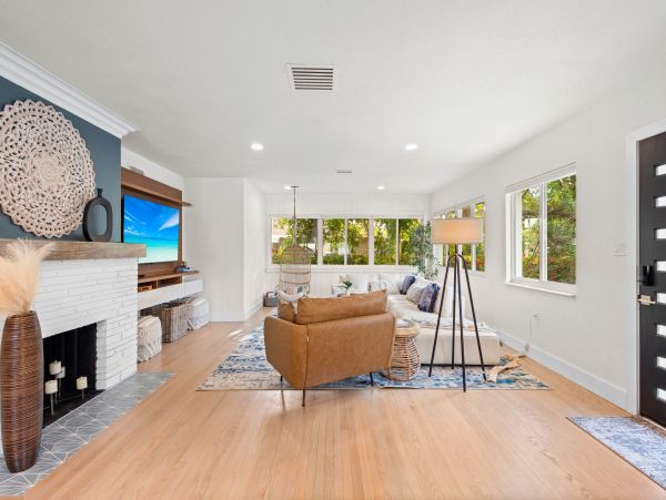 Sarasota Vacation Rental Coastal 3-Bedroom Sarasota Bay Home Near Beaches & Downtown