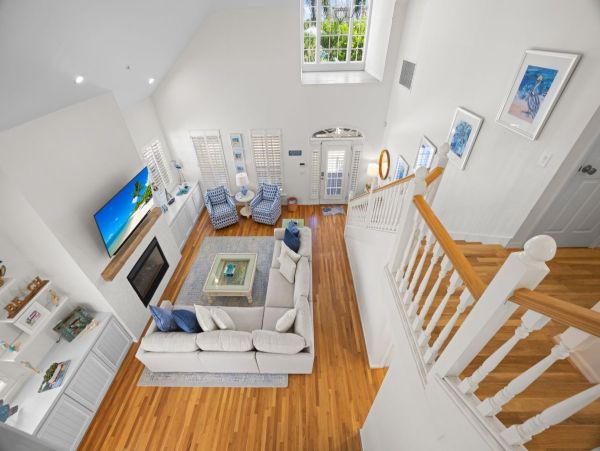 Luxury Captiva Island Vacation Rental with Pool, Hot Tub & Rooftop Deck Steps from the Beach