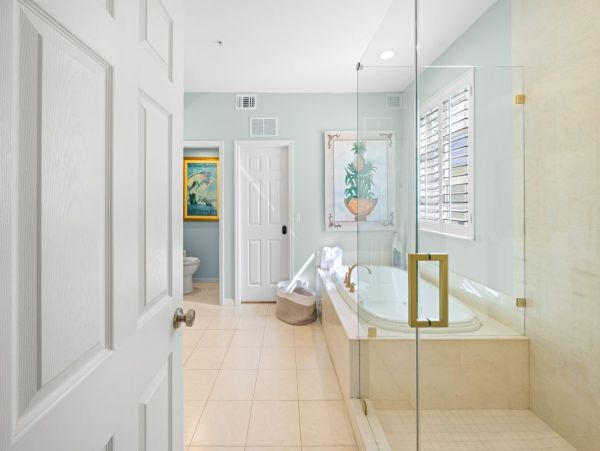 Luxury Captiva Island Vacation Rental with Pool, Hot Tub & Rooftop Deck Steps from the Beach