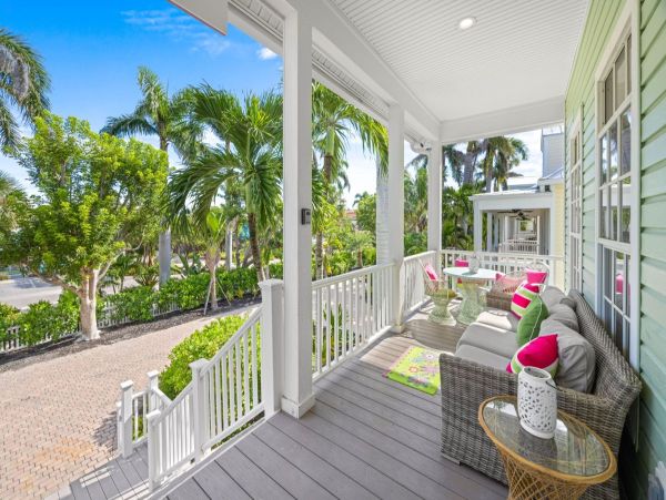 Luxury Captiva Island Vacation Rental with Pool, Hot Tub & Rooftop Deck Steps from the Beach