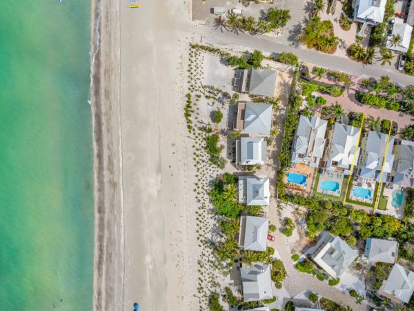 Luxury Captiva Island Vacation Rental with Pool, Hot Tub & Rooftop Deck Steps from the Beach