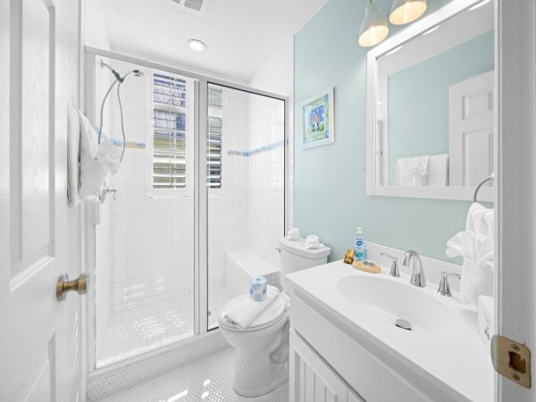 Luxury Captiva Island Vacation Rental with Pool, Hot Tub & Rooftop Deck Steps from the Beach