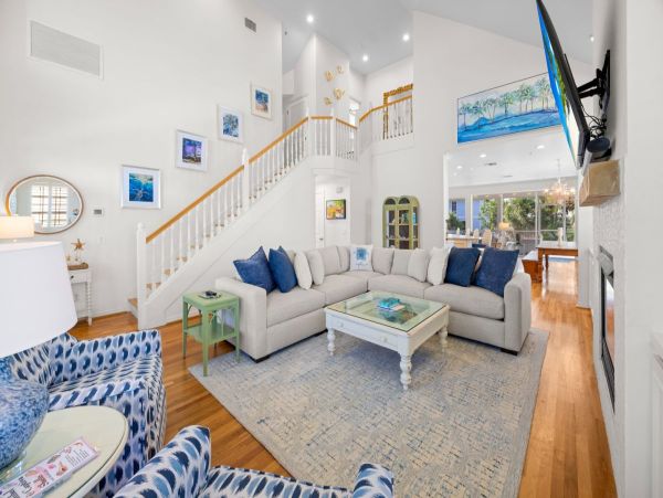 Luxury Captiva Island Vacation Rental with Pool, Hot Tub & Rooftop Deck Steps from the Beach