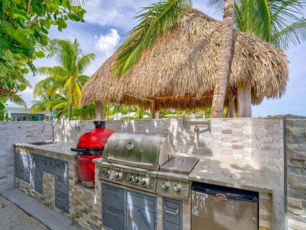 Luxury Waterfront Vacation Rental in Marathon FL Home with Heated Pool and Dock