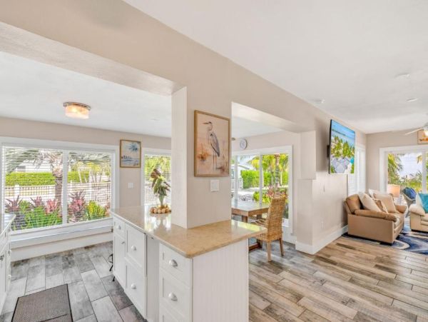 Luxury Waterfront Vacation Rental in Marathon FL Home with Heated Pool and Dock