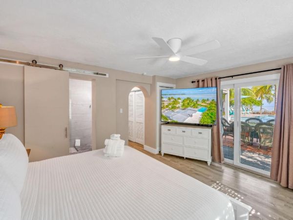 Luxury Waterfront Vacation Rental in Marathon FL Home with Heated Pool and Dock