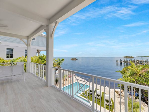 Luxury Marathon Florida Vacation Rental Waterfront Home with Deep-Water Dockage