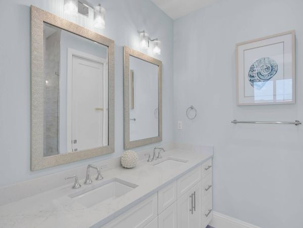 Luxury Marathon Florida Vacation Rental Waterfront Home with Deep-Water Dockage