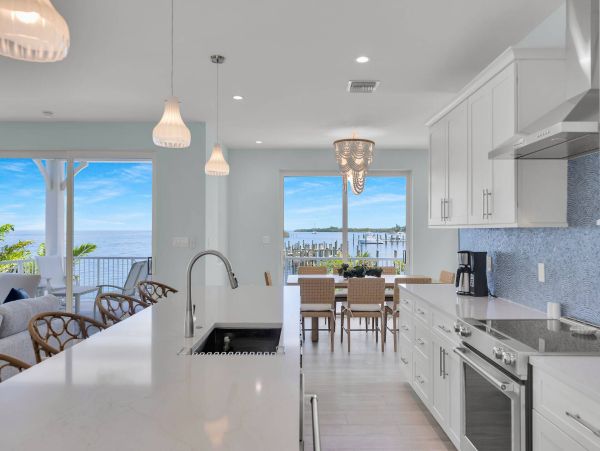 Luxury Marathon Florida Vacation Rental Waterfront Home with Deep-Water Dockage