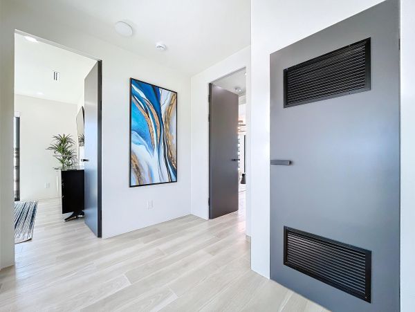 Luxury Sunset Beach Oceanfront Vacation Rental 6-Bedroom Beachfront Home with Pool & Spa