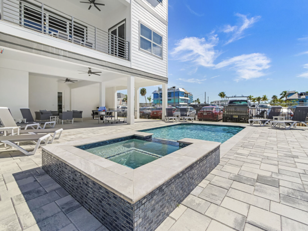 Fort Myers Beach Vacation Rental - Florida Gulf Coast Luxury Villa