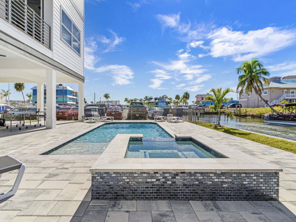 Fort Myers Beach Vacation Rental - Florida Gulf Coast Luxury Villa