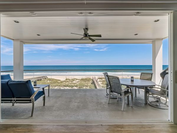 Luxury Oceanfront Vacation Rental Six-Bedroom Beach House in Amelia Island