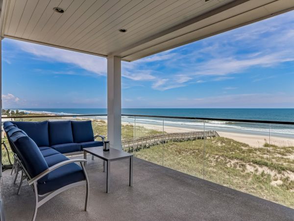 Luxury Oceanfront Vacation Rental Six-Bedroom Beach House in Amelia Island