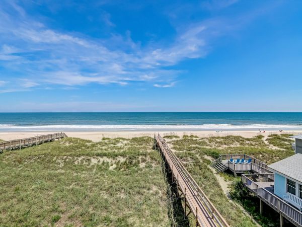 Luxury Oceanfront Vacation Rental Six-Bedroom Beach House in Amelia Island