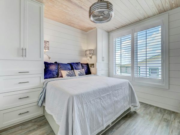 Luxury Oceanfront Vacation Rental Six-Bedroom Beach House in Amelia Island